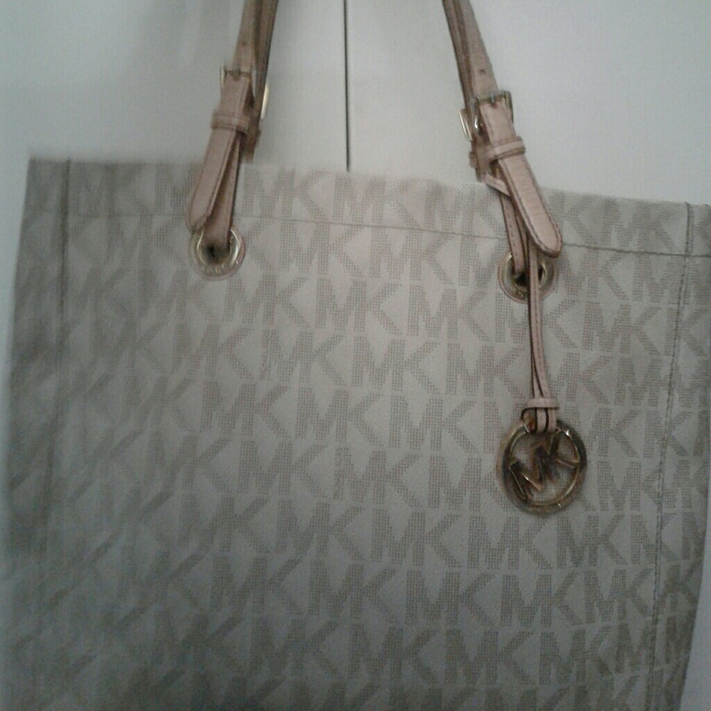 MICHAEL KORS BAG AUTHENTIC